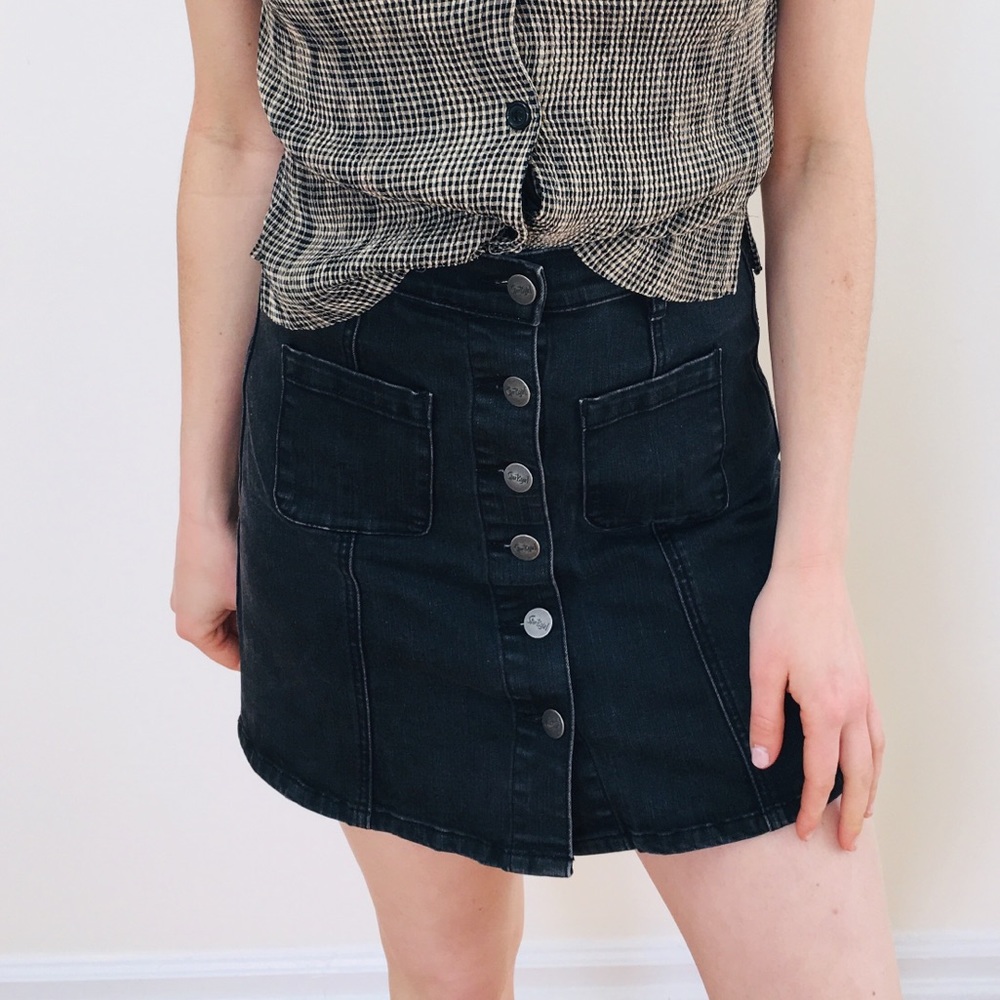 Black high waisted button up skirt